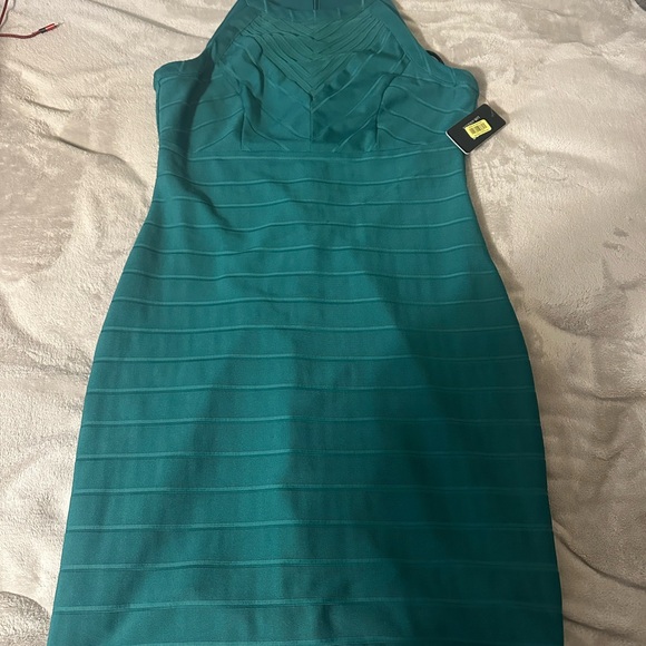 Women’s size 12 Dress. Gorgeous color - Picture 1 of 6